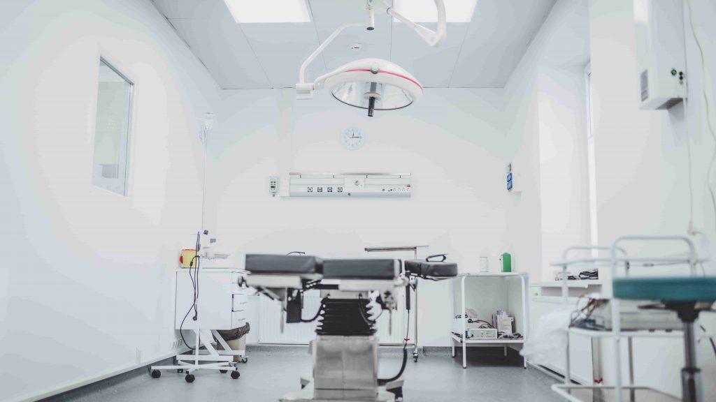 A clean image of a white surgical studio.